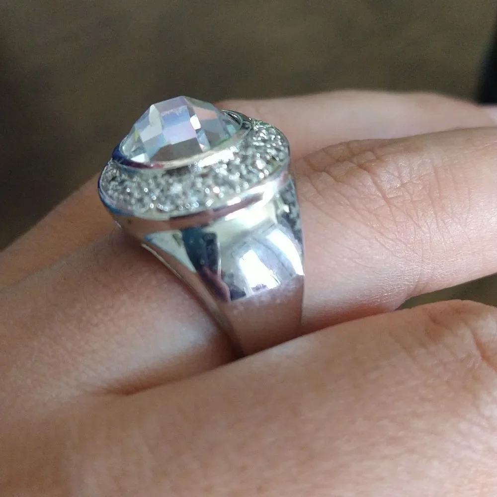 Women’s Size 8 Statement Ring Large Faceted CZ Halo Silver Tone